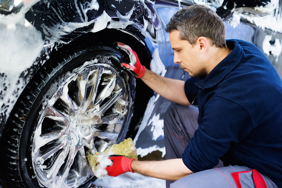 Reifenservice | Neutraubling | Autohaus Neutraubling